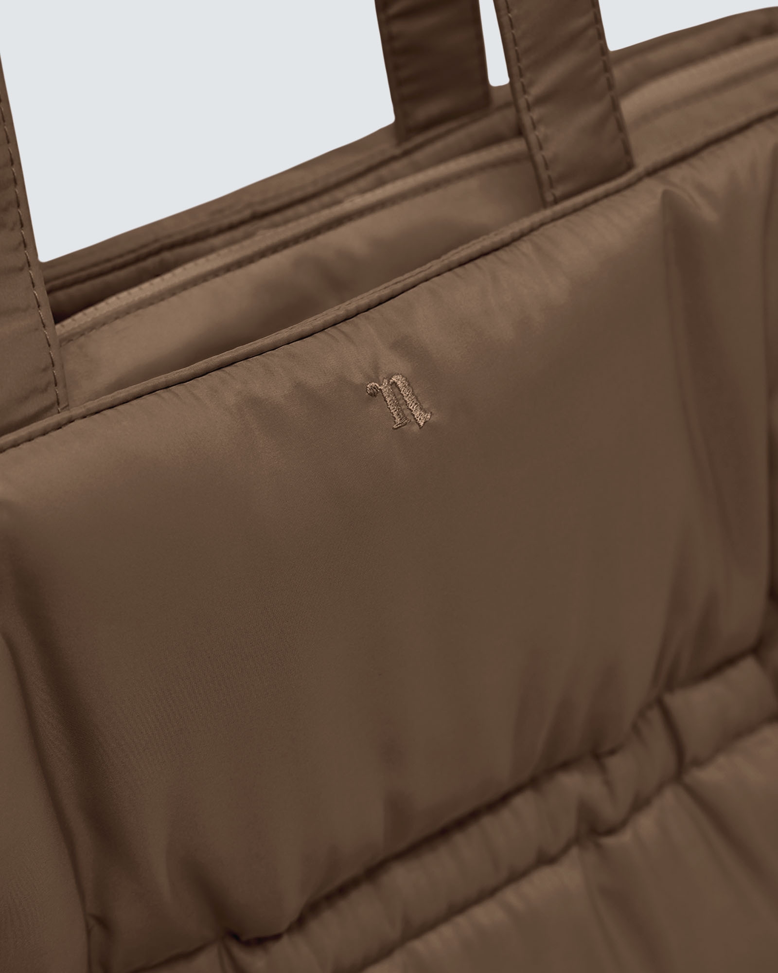 PUFF TOTE