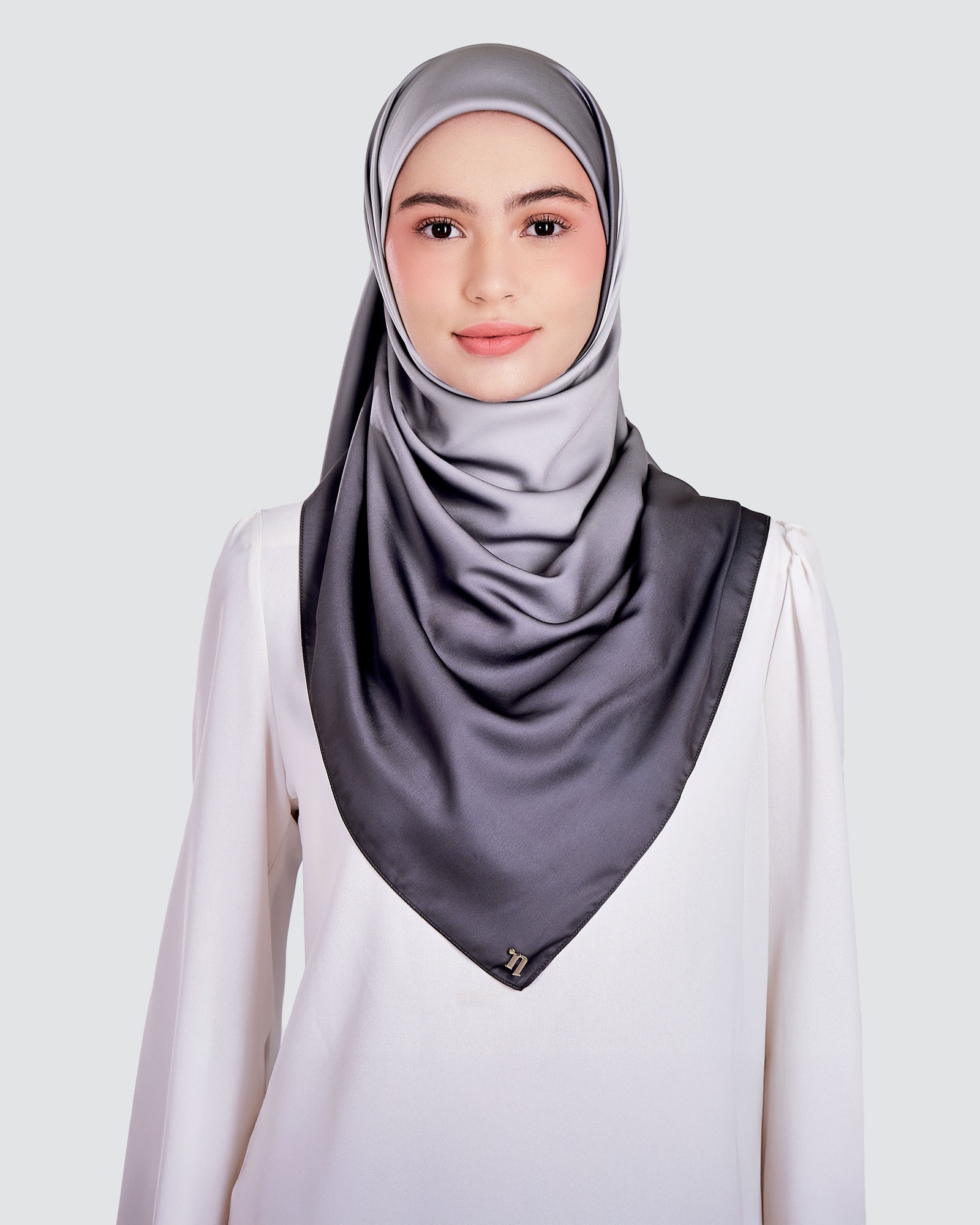 WARNA MATTE SATIN SQUARE - MOONLIT FADE