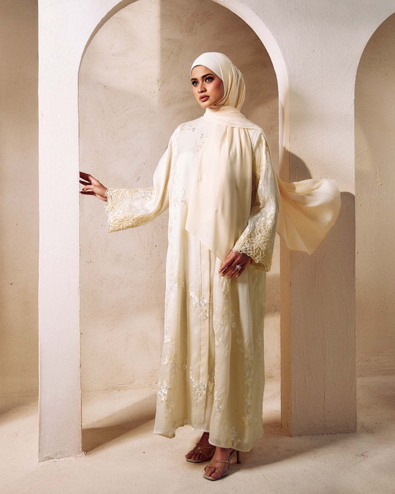 HUSNA ABAYA - VANILLA