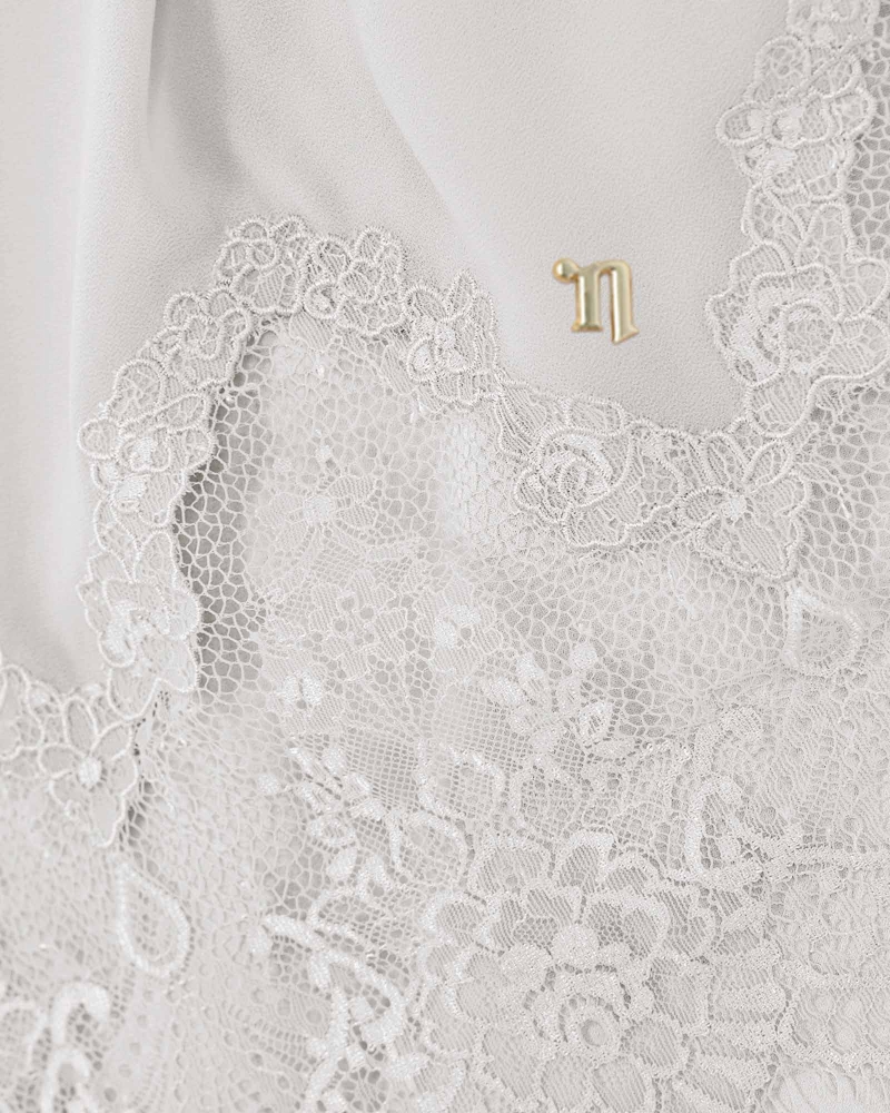 Image of JULIET LACE CRYSTAL SHAWL