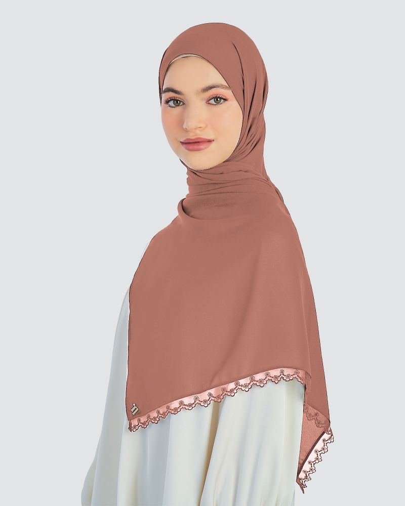 JUWITA LACE SHAWL - BLUSH