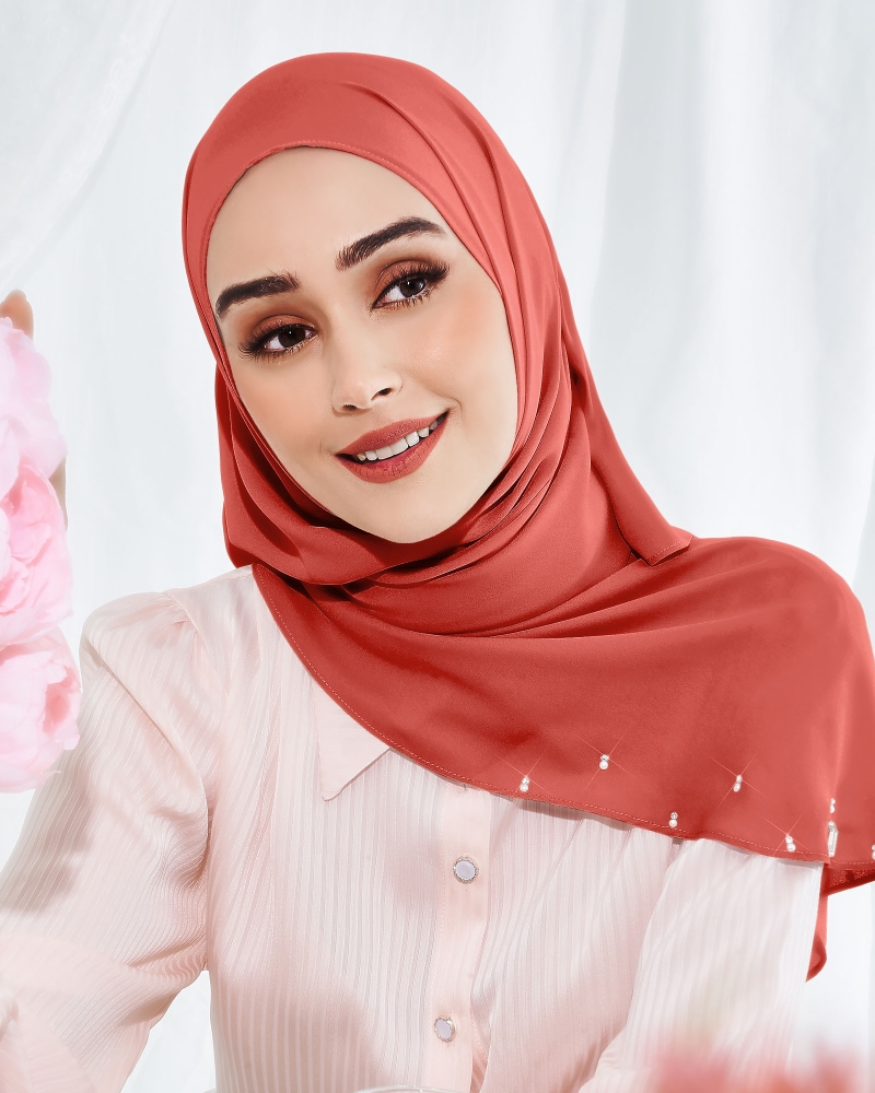 Image of LADY WARDA CRYSTAL CHIFFON SHAWL - ROSE