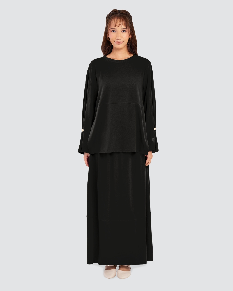 Image of MILA RELAXED FIT TOP - BLACK