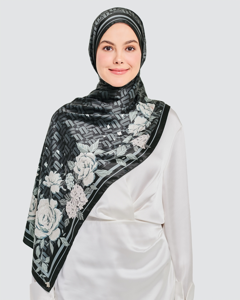 THE 8IRTHDAY COLLECTION - FLORAL MONOGRAM SHAWL - BLACK