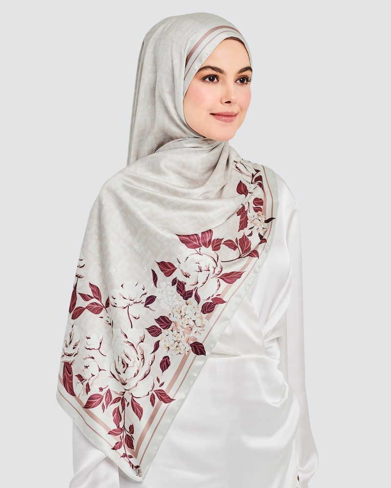 THE 8IRTHDAY COLLECTION - FLORAL MONOGRAM SHAWL - NUDE