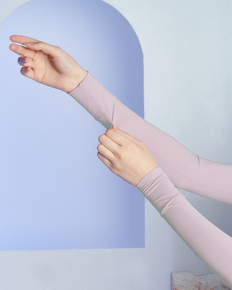 Image of NWEAR AURA HAND SOCKS