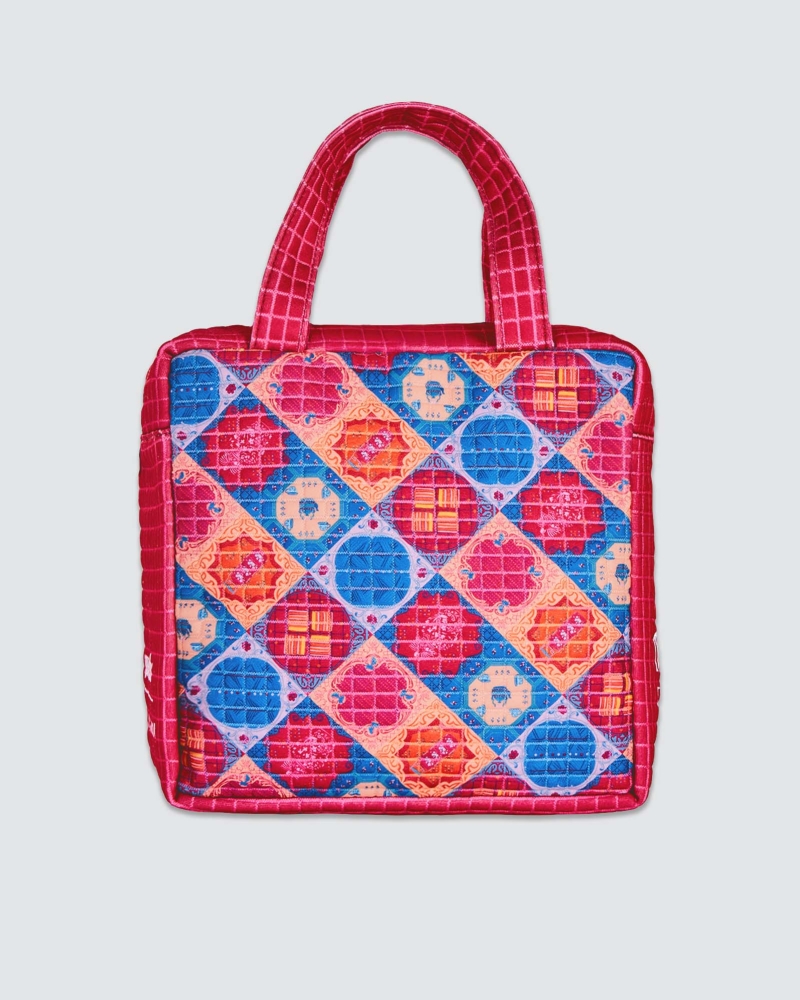 Image of NAELOFAR X INSIDE SCOOP TAPAU BAG - NYONYA