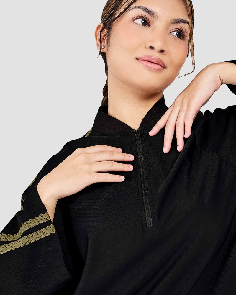 Image of nPOWER LACE ZIPPER TOP