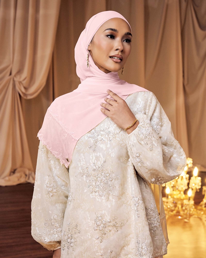 Image of SELMA SULAM CHIFFON SHAWL