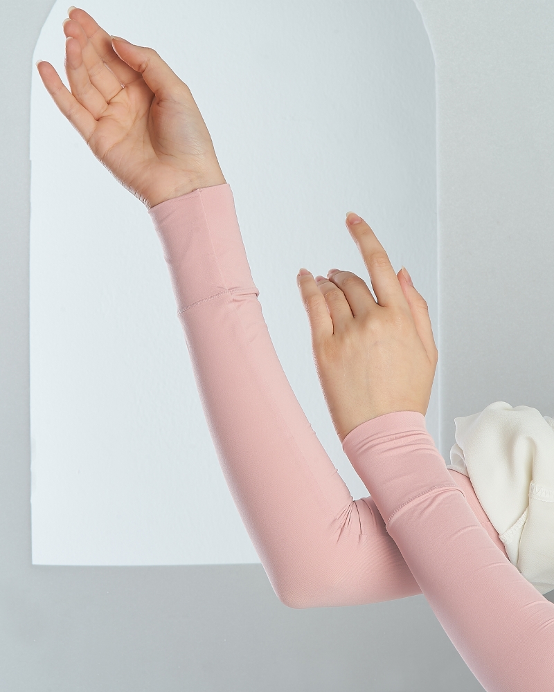 Image of NWEAR AURA HAND SOCKS - DUSTY CORAL