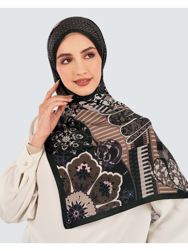JAMUAN MATTE SATIN SHAWL - ALMOND LONDON