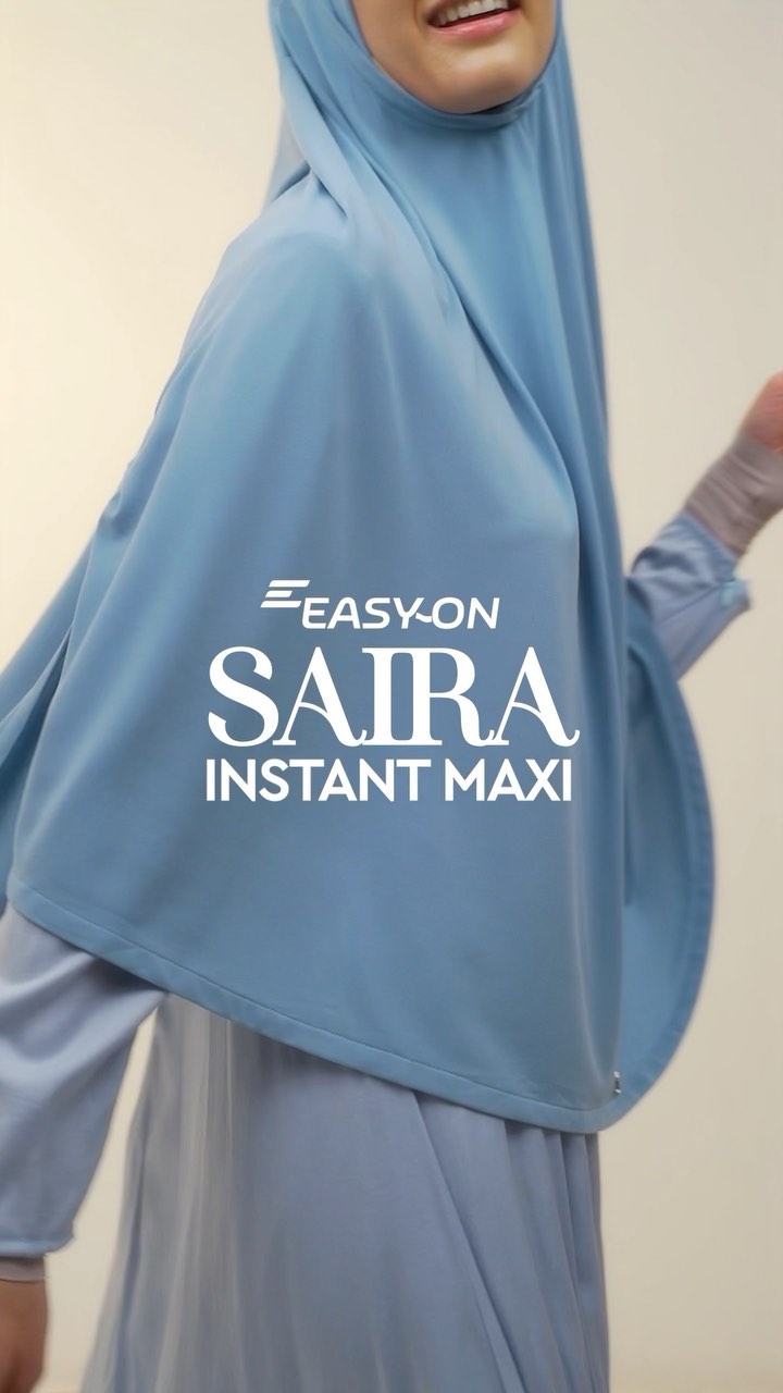 Looking for something flowy, cooling with extra coverage? EasyOn Saira Instant Maxi is made for you. A one-size-fits-all slip-on instant hijab made especially for all our modest ladies. A sister to the much-loved EasyOn Sophia Instant, Saira has a stretchable face opening with an elastic band that fits all face sizes. Tag your husband to belanja you 1 or 5 or maybe allll because, why not? 💁‍♀️ <br/>
<br/>
#new #easyon #hijabinstant
